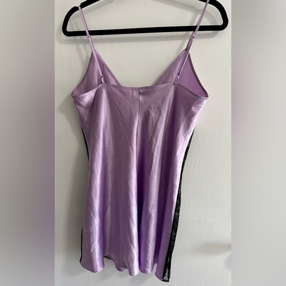 Victoria’s Secret Lavender Satin Lace Nightie Nightgown Vintage Lingerie  MEDIUM - Picture 5 of 6
